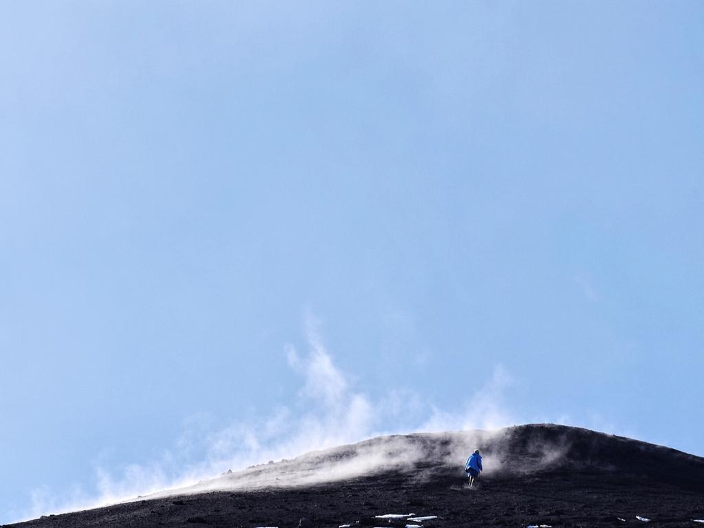 火山腹地住宿加早餐酒店 尼科洛西 外观 照片