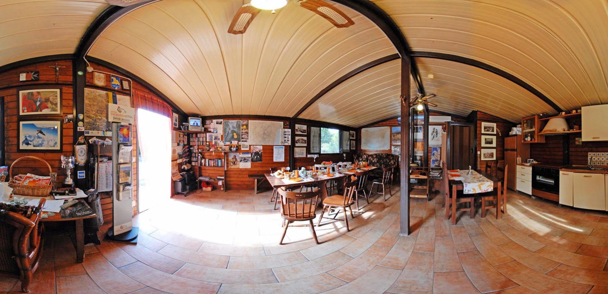 火山腹地住宿加早餐酒店 尼科洛西 外观 照片